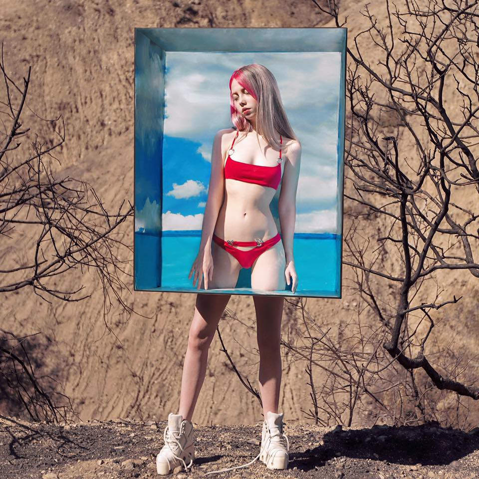 Không ngại khác biệt, hot girl Nga gây sốt với những bức ảnh kỳ quái đầy màu sắc - Hình 11