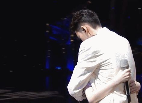 Trương Hàn, Cúc Tịnh Y khiến dân tình quắn quéo vì phần tương tác ngọt ngào - Hình 3