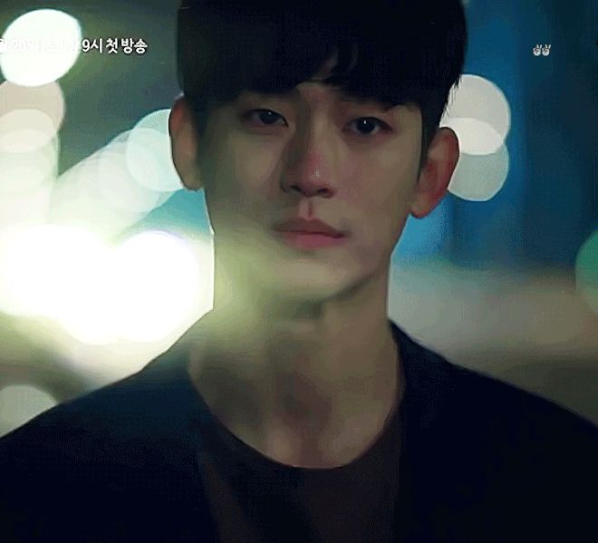 Chỉ một hành động xé bao của Kim Soo Hyun cũng làm chị em mê tít: Đẹp trai làm gì cũng ngầu! - Hình 5