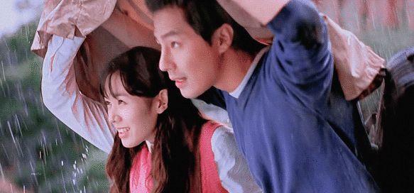 Cơn mưa tình đầu - Phim Thái remake so với bản gốc The Classic của Son Ye Jin - Jo Seung Woo như thế nào? - Hình 25