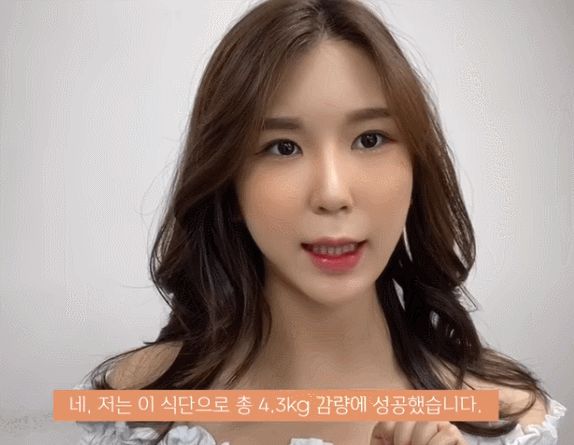 Thử chế độ ăn kiêng của Solar (MAMAMOO), cô nàng Vlogger xứ Hàn giảm 4.5kg chỉ sau 5 ngày - Hình 31