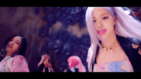 Sốc nặng trước visual của BLACKPINK trong How You Like That: Quá nhiều concept và outfit khác nhau, cap màn hình nhẹ cũng ra ảnh đẹp! - Hình 28