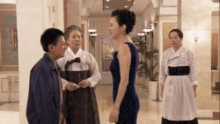 4 phim gia đấu căng không kém drama chủ sòng bài Macau: Năm bà vợ chiến nhau vì chuyện thừa kế, nghĩ mà mệt giùm! - Hình 5