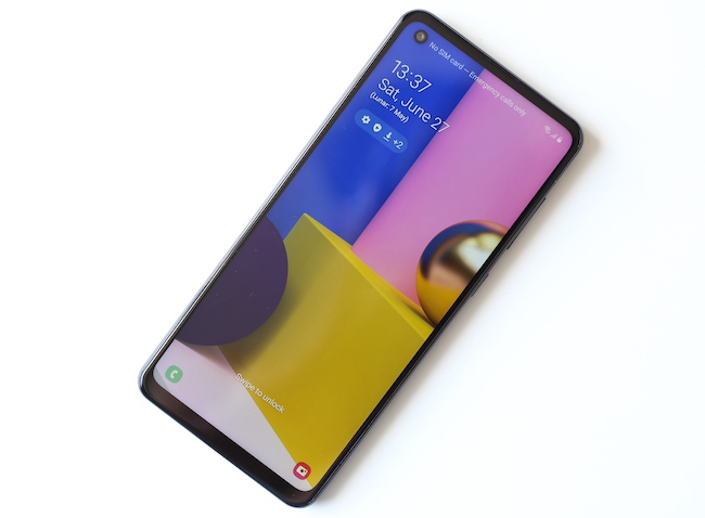 Đập hộp smartphone có pin khủng nhất dòng Galaxy A của Samsung - Hình 10