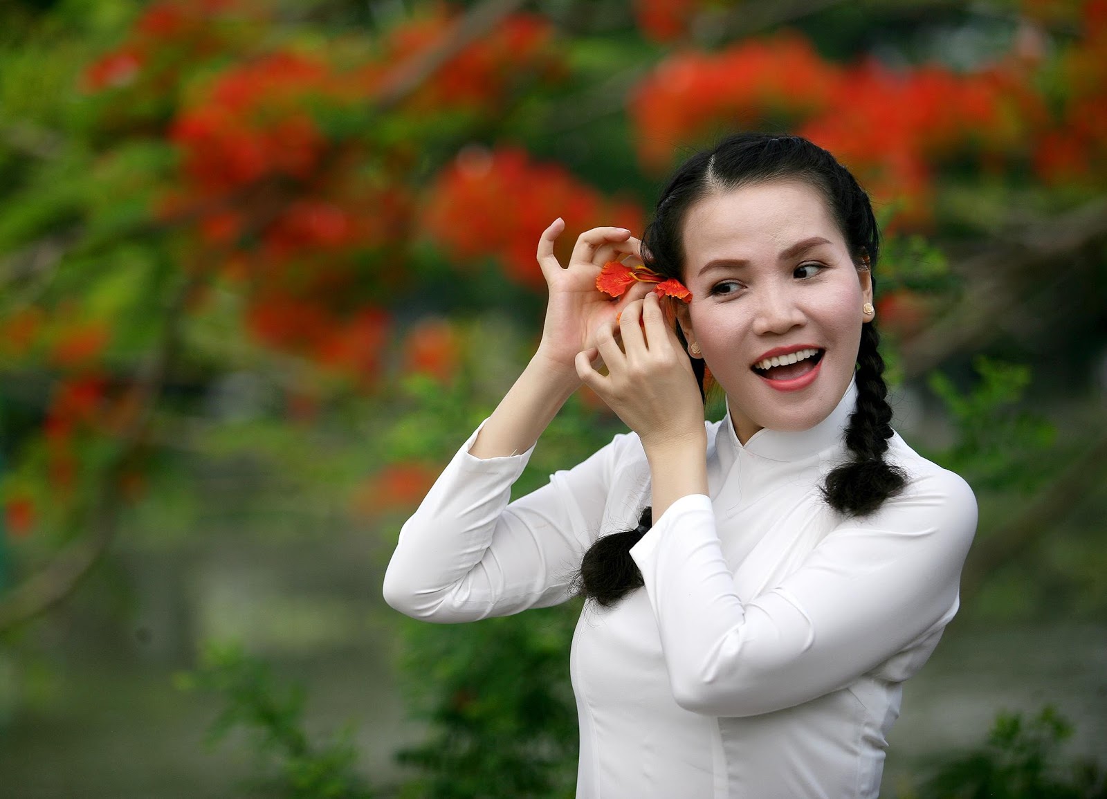 Hội chị em thực hiện bộ ảnh kêu gọi đừng chặt phượng - Hình 7