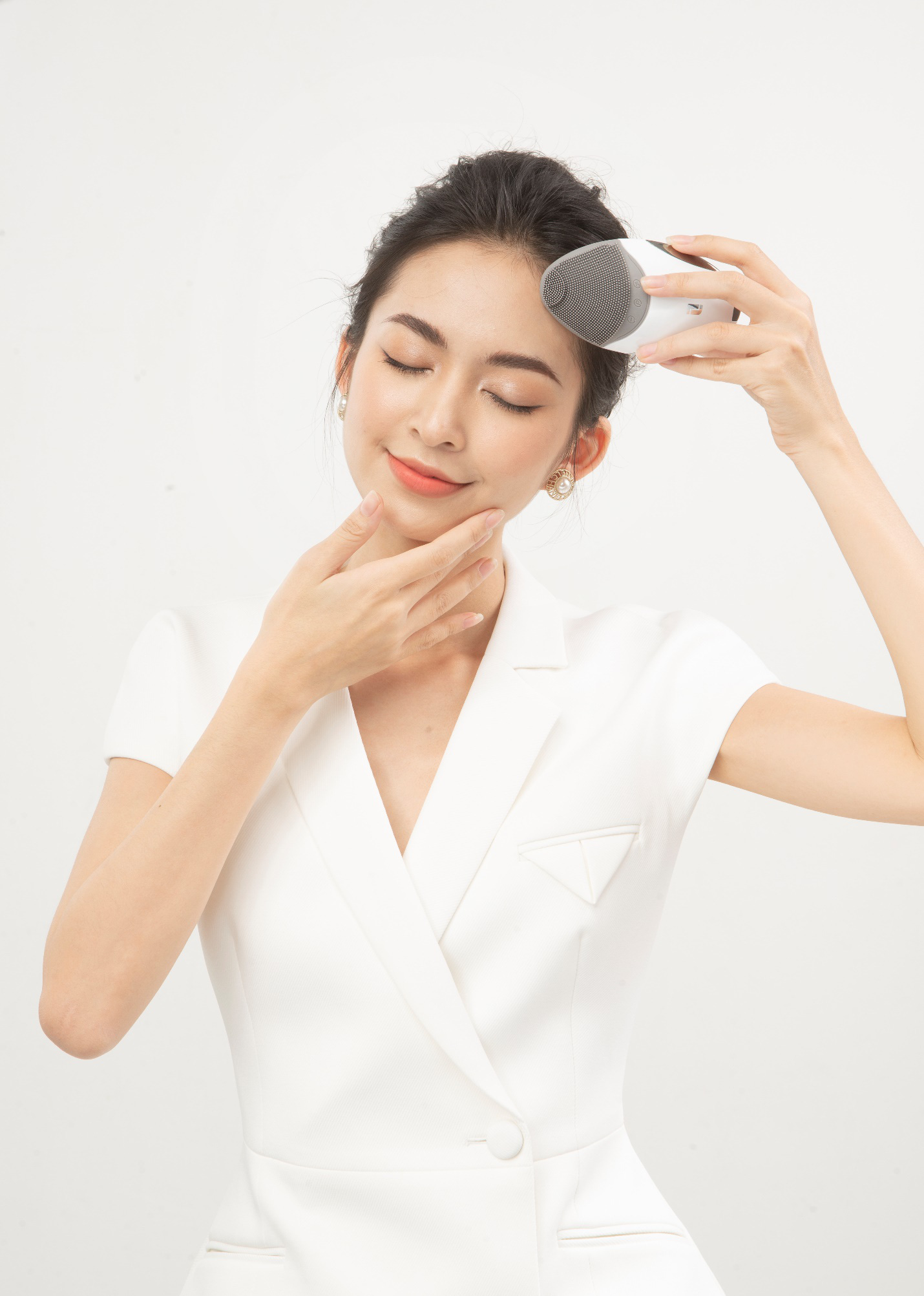 Máy rửa mặt nâng cơ hơn 4 triệu đồng liệu có xứng đáng để bạn đầu tư? - Hình 6