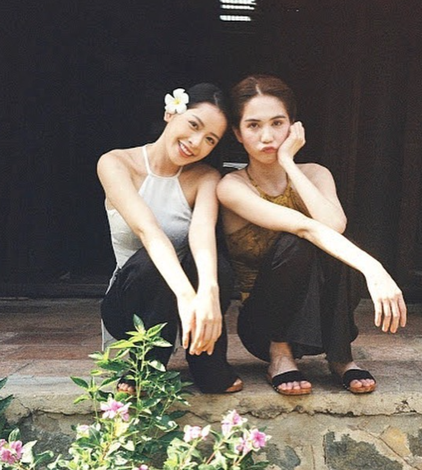 MC Hoàng Linh kỷ niệm 5 năm bên ông xã và các con - Hình 11
