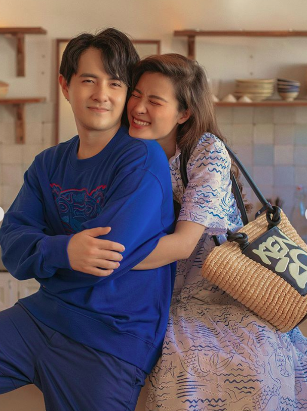 MC Hoàng Linh kỷ niệm 5 năm bên ông xã và các con - Hình 6
