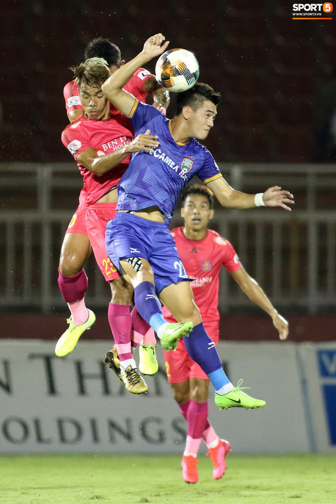 Chủ tịch kiêm HLV Sài Gòn FC tiết lộ cách chặn đứng dàn học trò thầy Park, danh sách có Công Phượng, Tiến Linh đến Quả bóng Vàng Đỗ Hùng Dũng - Hình 1