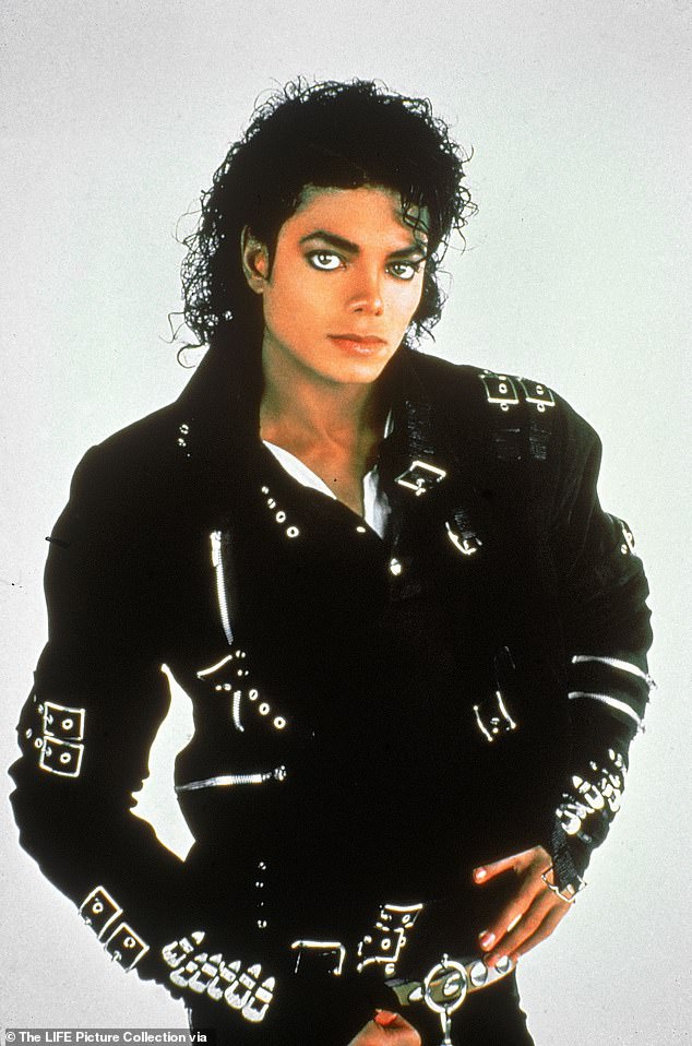 Ca sĩ nhạc pop Michael Jackson