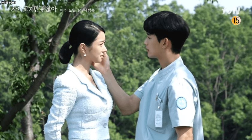 Kim Soo Hyun công khai ôm ấp Seo Ye Ji siêu tình tứ ở hậu trường Điên Thì Có Sao - Hình 3