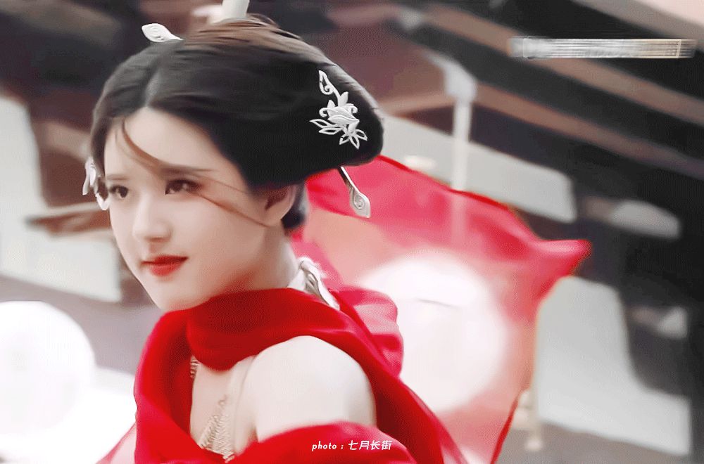 10 mỹ nữ web drama hot nhất xứ Trung: Thiếu sao được Thánh nữ xuyên không Triệu Lộ Tư - Hình 11
