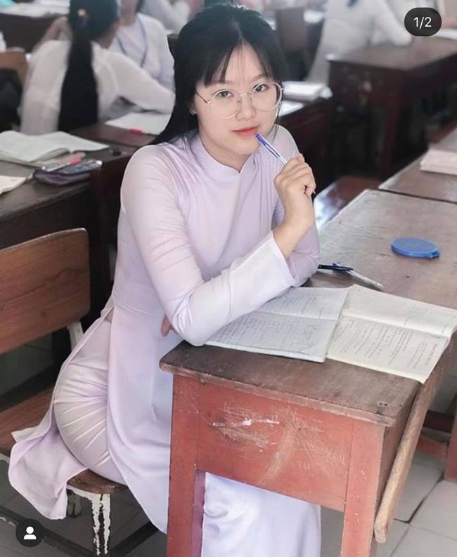 Nữ sinh Việt nổi như cồn vì quá xinh trong áo dài trắng ngày bế giảng - Hình 15