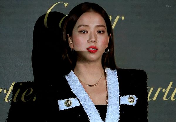 Người ta gọi Jisoo (BLACKPINK) là Hoa hậu Hàn Quốc đều có lý do, nhìn loạt gif huyền thoại này là đủ hiểu! - Hình 15