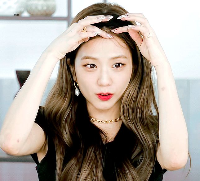 Người ta gọi Jisoo (BLACKPINK) là Hoa hậu Hàn Quốc đều có lý do, nhìn loạt gif huyền thoại này là đủ hiểu! - Hình 23