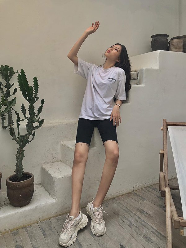 Hoa hậu Việt Nam 2020: Thí sinh chân thon, dài 111cm hiếm có, như báu vật - Hình 4