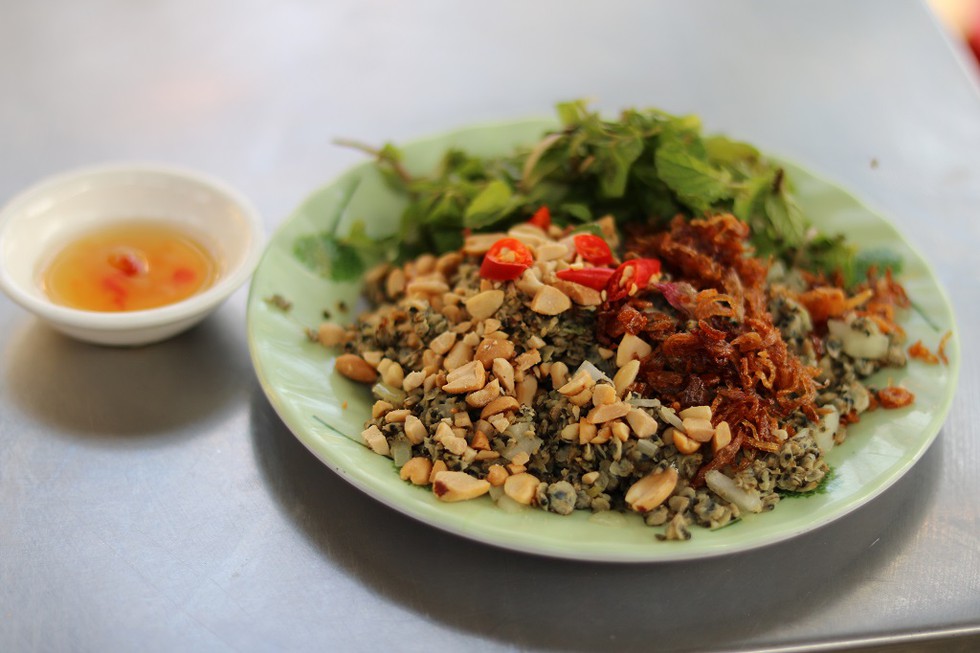 Bánh đập hến xào gây mê không thể bỏ qua khi đến xứ Quảng - Hình 2