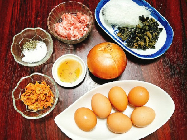 Cách làm món chả trứng hấp bắt mắt, hấp dẫn ngon cơm - Hình 1