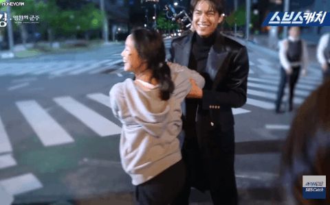 Chủ đề hot nhất hôm nay Lee Min Ho chắc chắn đang hẹn hò Kim Go Eun: Lộ bằng chứng cùng mừng sinh nhật, qua lại quá rõ! - Hình 2