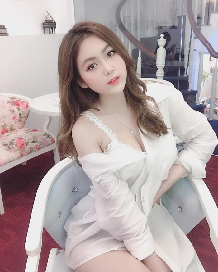 Dàn cô giáo tiểu học sở hữu thân hình vạn người mê ngoài đời - Hình 11