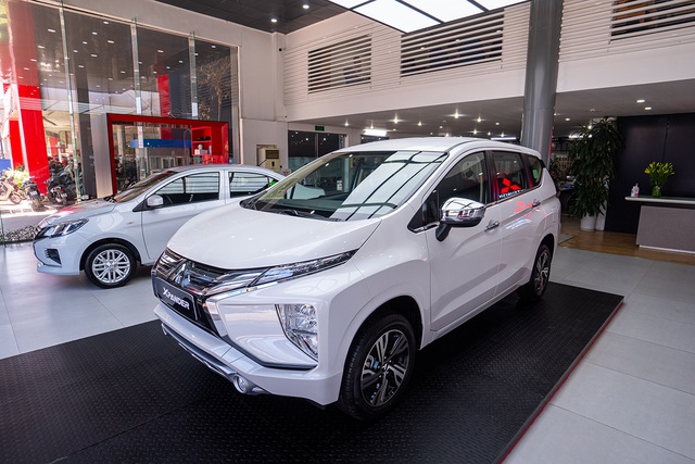 Suzuki XL7 thêm bản mới, dồn lực đấu Mitsubishi Xpander - Hình 2