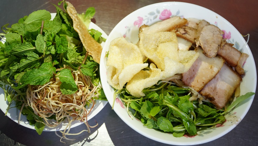 Tìm chút hương vị mì quảng Hội An giữa Sài Gòn - Hình 5