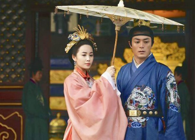 Vị Hoàng đế Trung Hoa có cuộc sống hôn nhân cực lạ: Suốt đời một vợ một chồng bởi lý do đằng sau u ám đến cực điểm - Hình 4