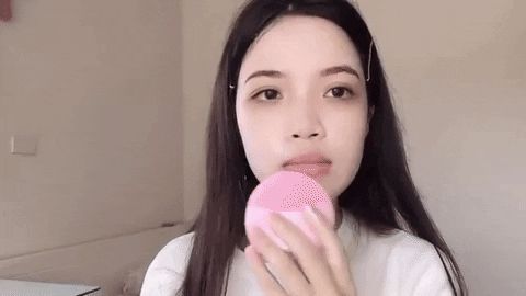 Từng bị mụn ẩn sần mặt, cô bạn giờ có làn da láng mịn phát hờn nhờ quy trình skincare kết hợp thông minh đồ bình dân và đắt tiền - Hình 9