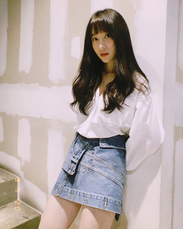 Sao Hàn mặc đẹp tuần qua: Joy ngày càng ra dáng fashionista, Jennie bắt trend xanh quá đỉnh - Hình 20