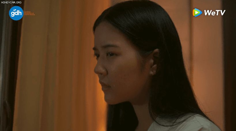 Bad Genius truyền hình VS điện ảnh: Bình cũ nhưng rượu mới ngon nghẻ, nữ chính còn bóc phốt thầy giáo gian lận - Hình 8