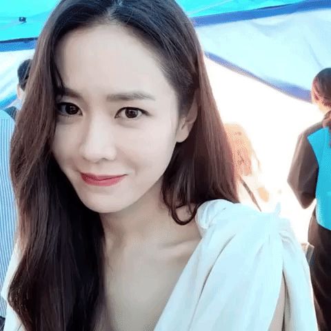 Nhan sắc thật của Son Ye Jin được chụp trộm ở cự ly gần ra sao mà khiến dân tình xôn xao - Hình 2