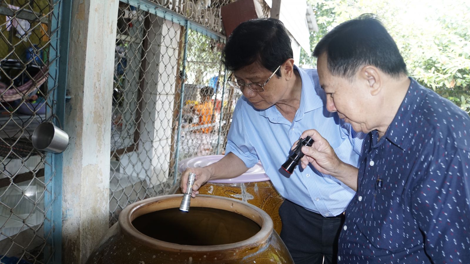 Chủ động ngăn chặn dịch sốt xuất huyết - Hình 1