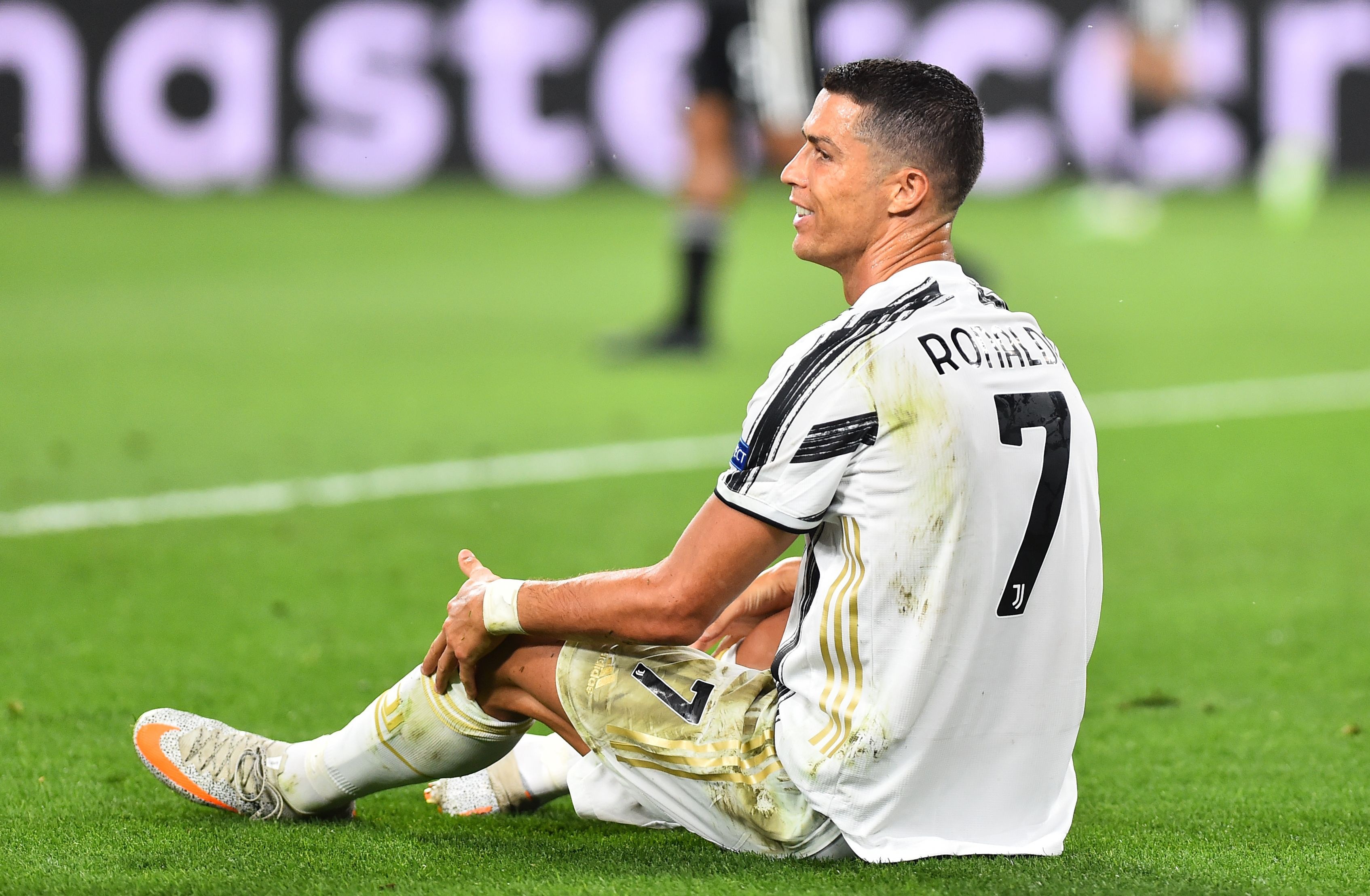 Chuyển nhượng tối 8/8: Dortmund chốt kế hoạch vụ Sancho - Hình 2