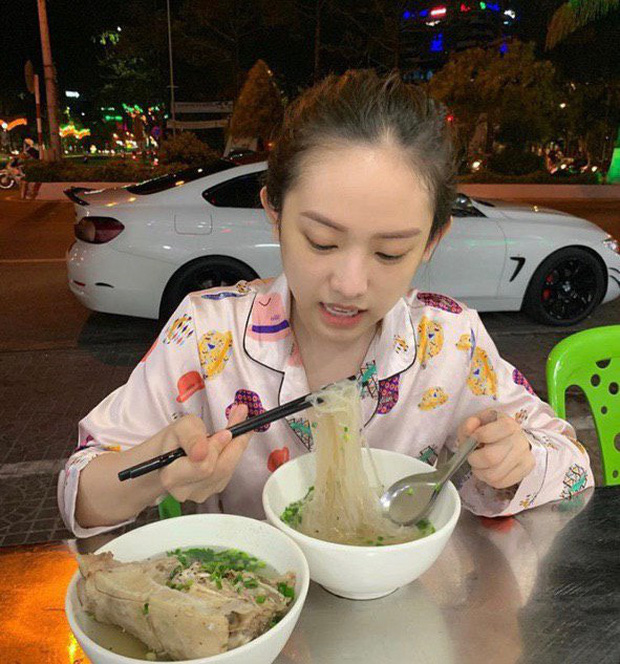 Thuý Vi chia sẻ về chuyện mặc đồ bộ: Có tiền mua túi hiệu thì làm gì cũng được - Hình 1