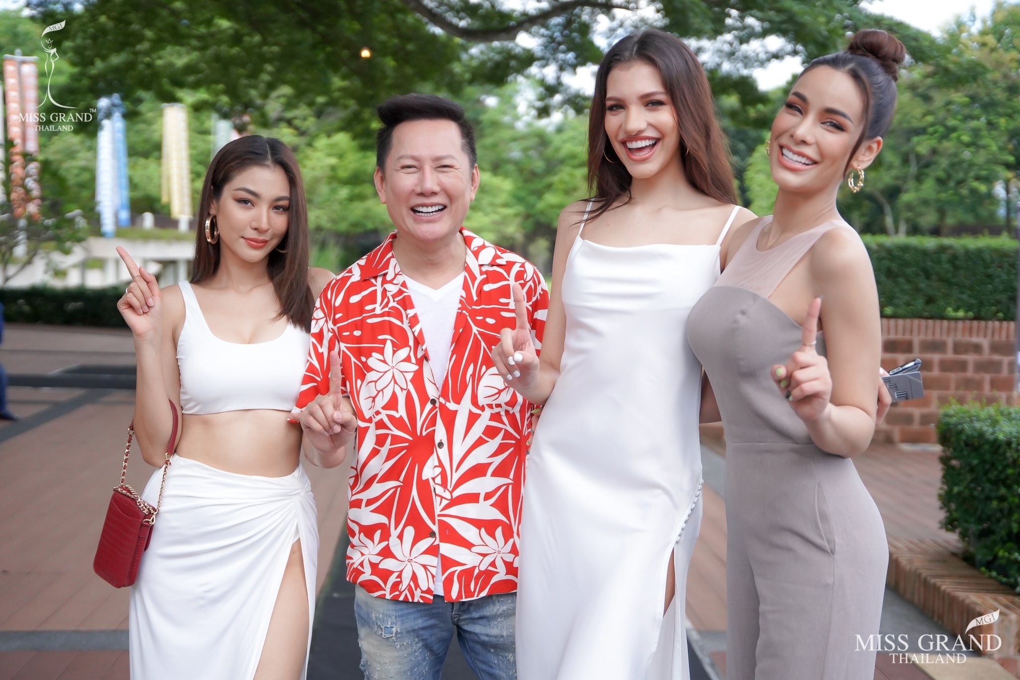 Dàn thí sinh Miss Grand Thái Lan khoe đường cong mãn nhãn với bikini trước chung kết - Hình 1