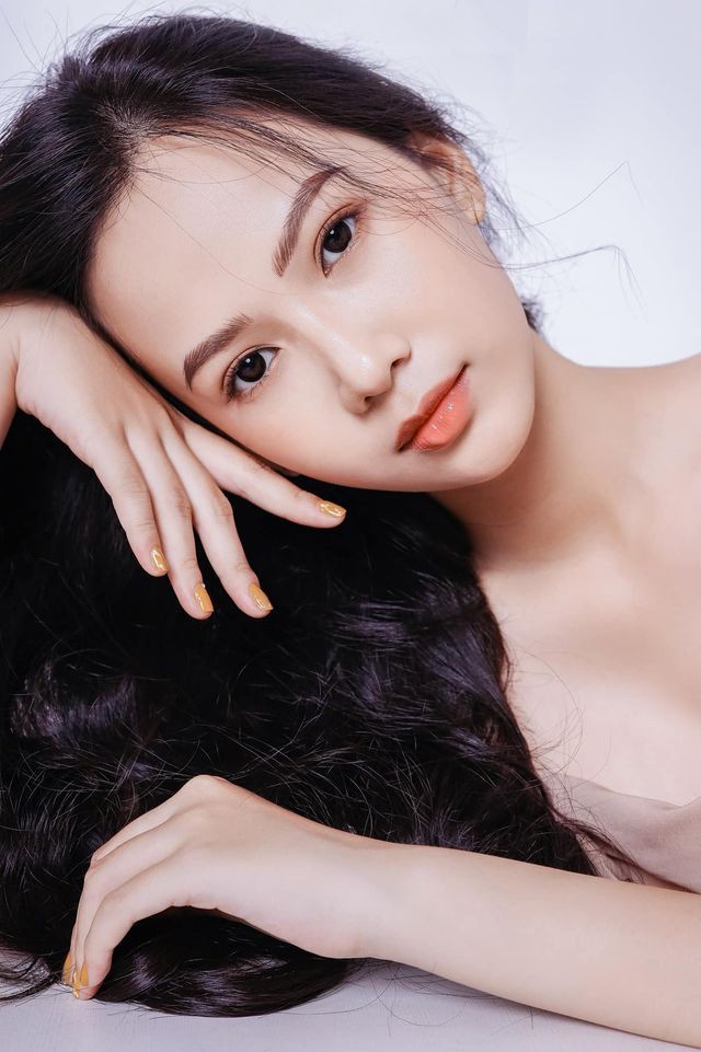 Thiếu nữ Hà Nội 20 tuổi thi Hoa hậu Việt Nam được gọi là bản sao Chương Tử Di - Hình 2