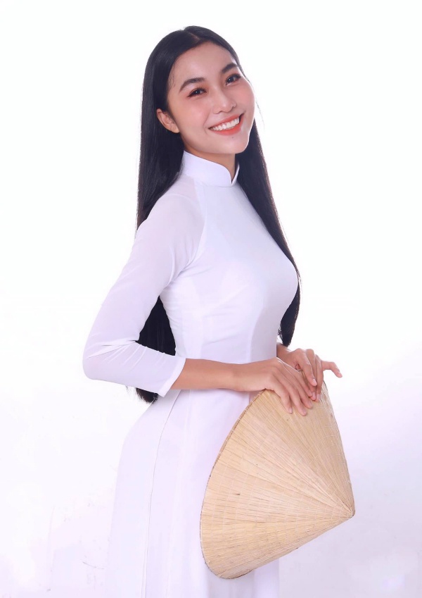 Mỹ nữ eo 56cm thi Hoa hậu Việt Nam, nhan sắc vượt xa Ngọc Trinh - Hình 8