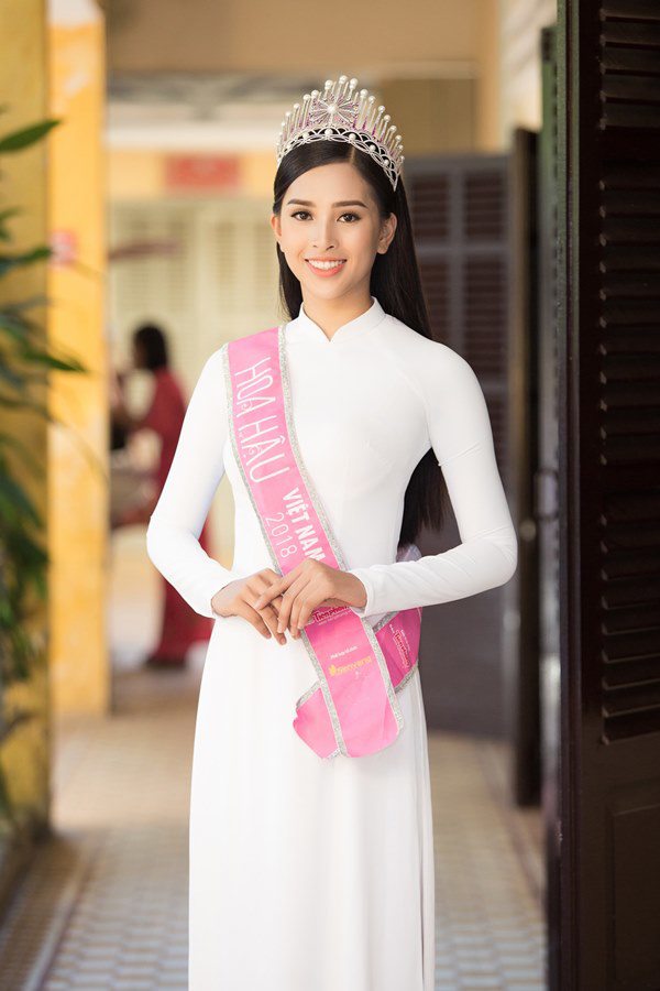 Cô nhân viên spa quê Cà Mau quyết đi thi Hoa hậu Việt Nam để thay đổi cuộc đời - Hình 9