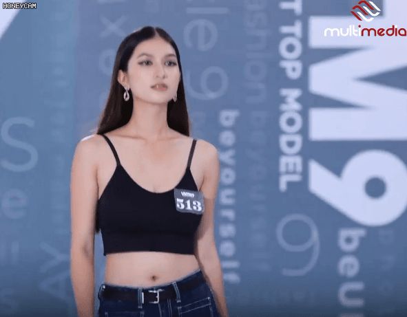 Vietnams Next Top Model: Thí sinh bụng mỡ, đùi to vẫn được chọn vì mặt quá đẹp! - Hình 4