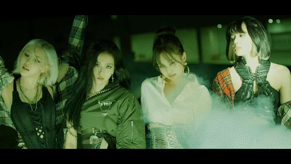 4 chị em BLACKPINK đẹp ma mị đi lang thang trong đêm, video teaser vẫn giấu lời bài hát làm không ai đoán được sẽ là thể loại gì - Hình 1