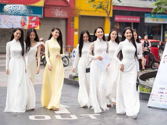 Thí sinh mặc áo dài trắng gây thương nhớ ở sơ khảo Hoa hậu VN phía Nam - Hình 1