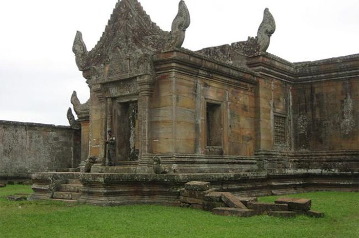 10 đền, chùa kỳ lạ và đáng sợ nhất châu Á - Hình 7