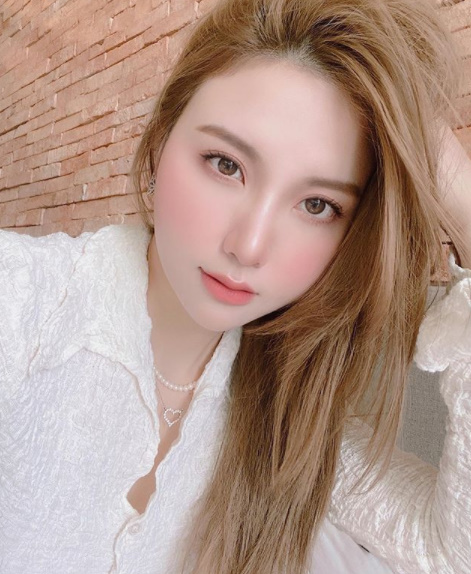 3 hot girl có quan hệ đặc biệt với Tuấn Hưng đẹp mơn mởn khiến gái 20 chạy dài - Hình 14