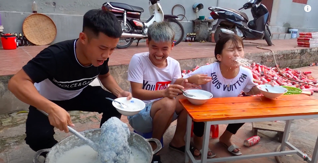 CĐM tranh cãi gay gắt, kêu gọi tẩy chay gia đình Bà Tân Vlog vì loạt clip 'nghèo' ý tưởng, phí phạm thức ăn - Hình 3
