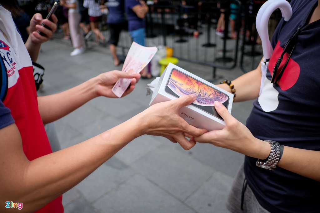 iPhone xách tay có thể bị xóa sổ vào ngày 15/10 - Hình 2