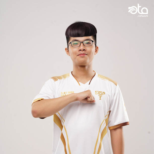 Không thể thoát khỏi cơn sốt mới, hàng loạt game thủ Việt được hoá phép đầu cắt moi cực hài hước - Hình 7