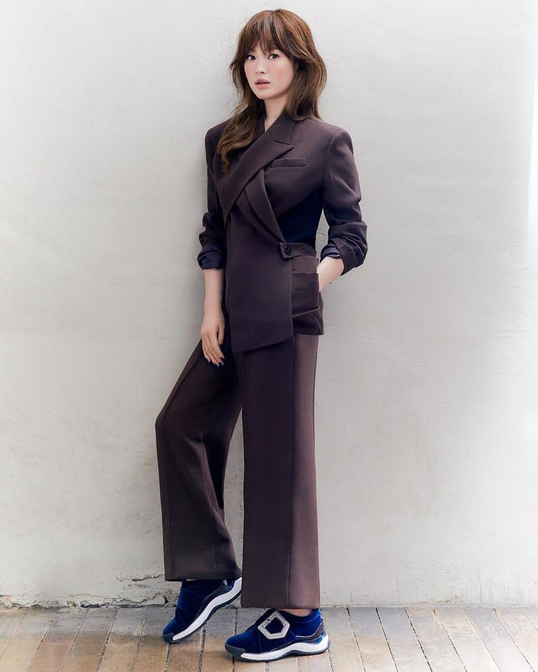 Song Hye Kyo qua ống kính bạn thân, vóc dáng khác một trời một vực so với ảnh tạp chí - Hình 15