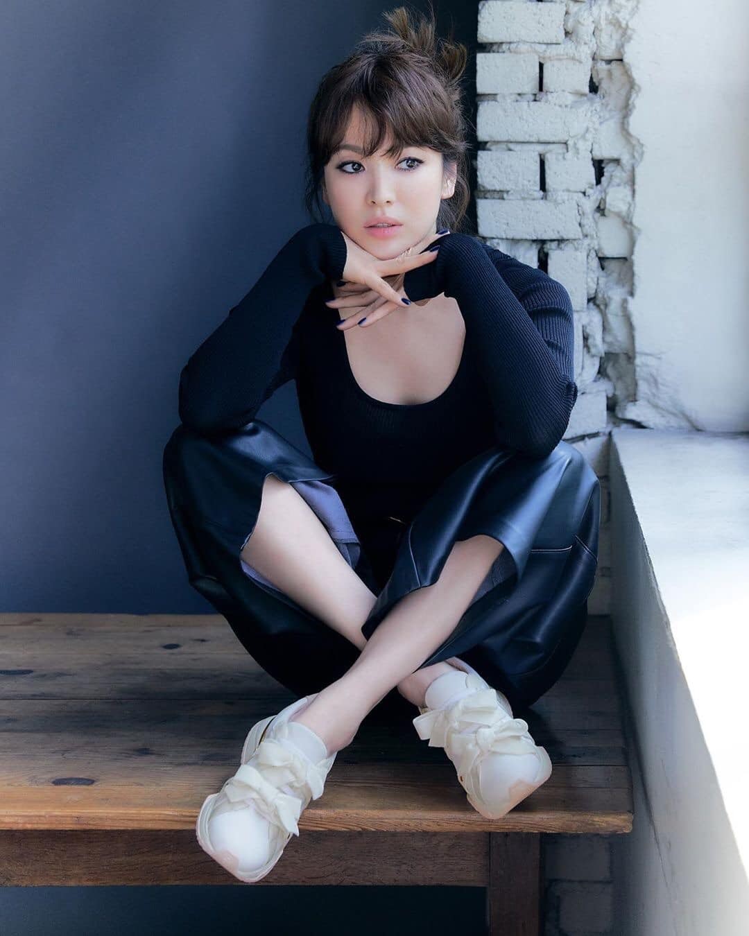 Song Hye Kyo qua ống kính bạn thân, vóc dáng khác một trời một vực so với ảnh tạp chí - Hình 16