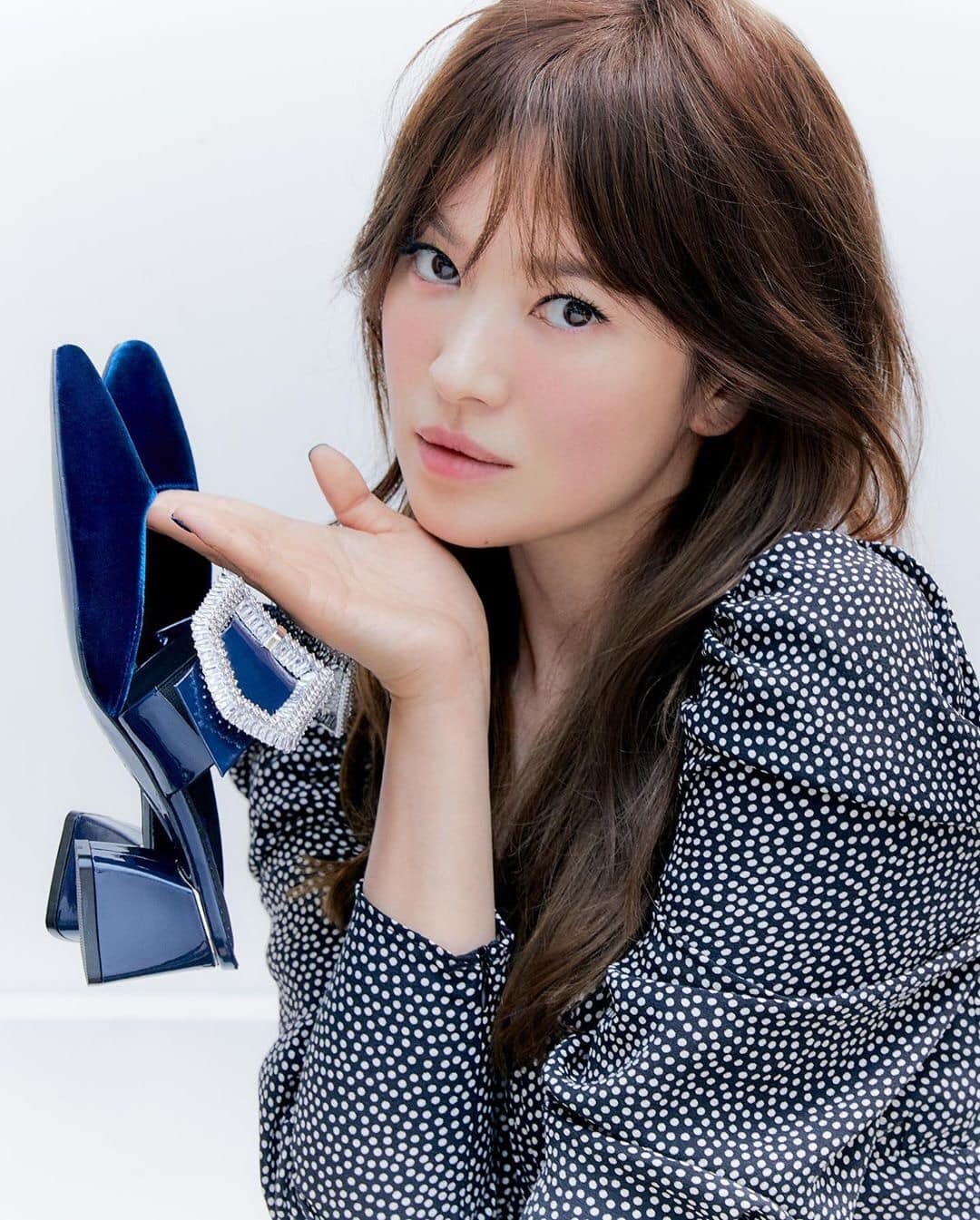 Song Hye Kyo qua ống kính bạn thân, vóc dáng khác một trời một vực so với ảnh tạp chí - Hình 12