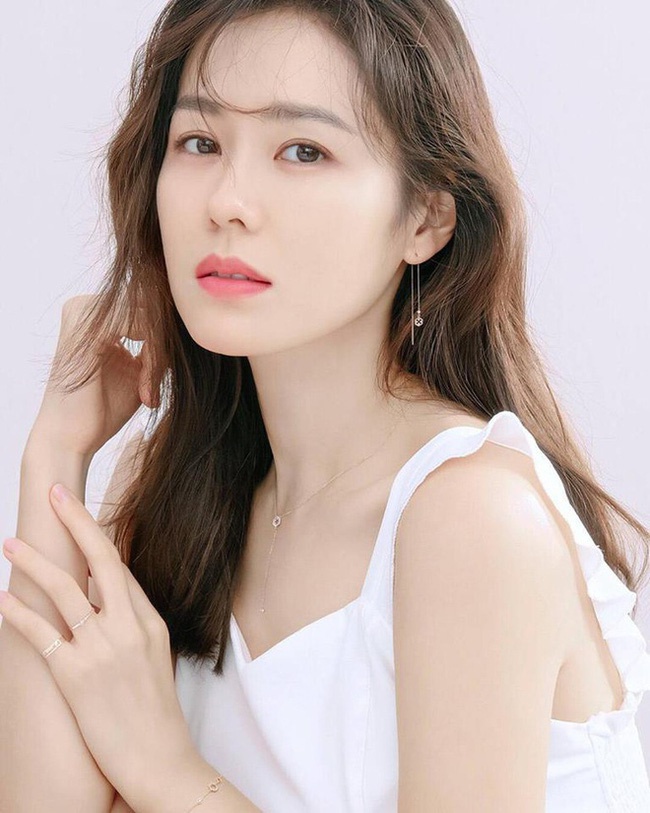 Hyun Bin và 4 lần yêu mỹ nhân xinh đẹp bậc nhất xứ Hàn - Hình 4